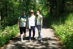Startnummer 224: Als Intensiv-Läufer unterwegs mir Patientin Sarah. Aber die Runde haben wir locker im Hunsrücker Wald geschafft.
Herzliche Grüße, Doris Kristin & Sarah